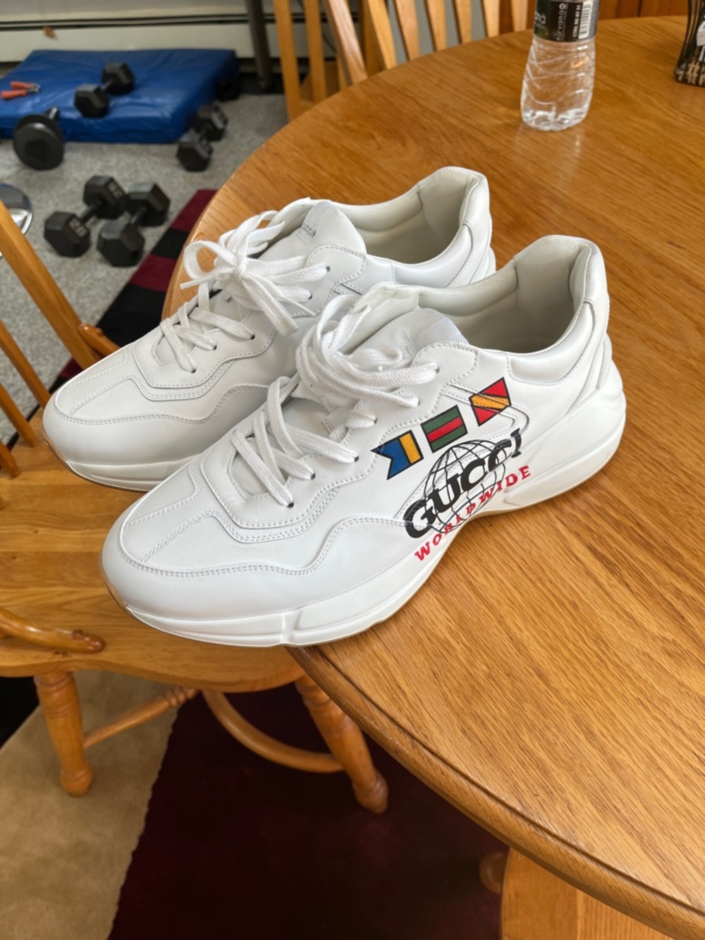 Gucci White Leather Sneakers with Multicolor Flag Graphics